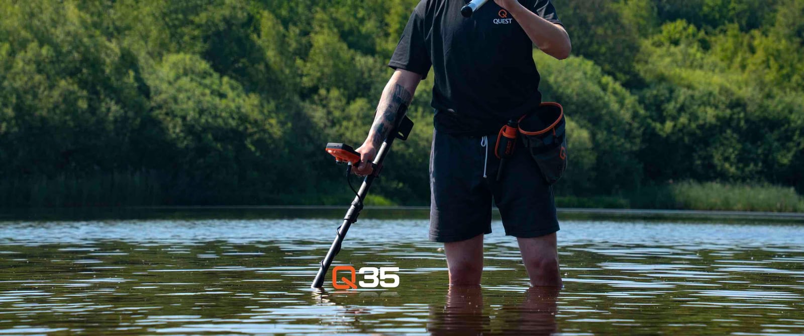 QUEST Q35 waterproof detector in water